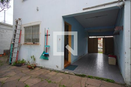 Casa à venda com 180m², 3 quartos e 3 vagasQuintal - Fundos