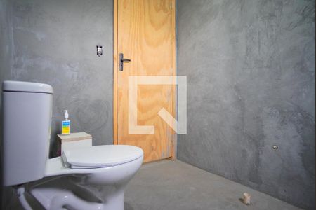 Casa à venda com 180m², 3 quartos e 3 vagasBanheiro da Suíte - Segundo andar