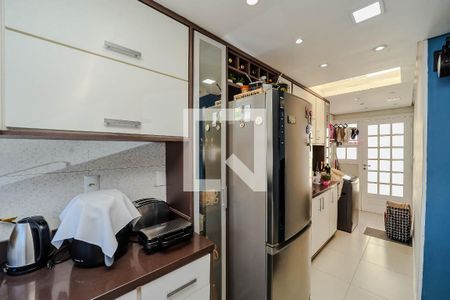 Casa à venda com 103m², 2 quartos e 1 vaga Casa à venda com 103m², 2 quartos e 1 vagaCozinha e Área de Serviço