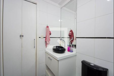 Apartamento à venda com 66m², 3 quartos e 1 vaga Apartamento à venda com 66m², 3 quartos e 1 vagaBanheiro Social