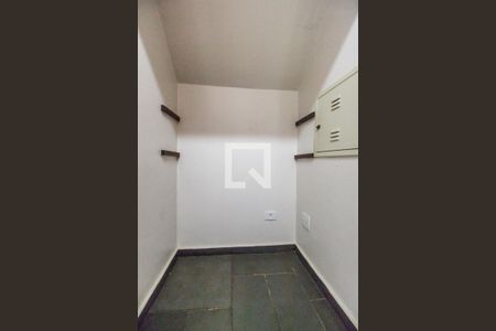 Casa de condomínio para alugar com 575m², 7 quartos e 6 vagas Casa de condomínio para alugar com 575m², 7 quartos e 6 vagasDepósito