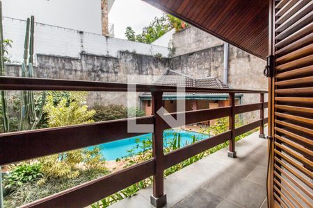 Casa de condomínio para alugar com 575m², 7 quartos e 6 vagas Casa de condomínio para alugar com 575m², 7 quartos e 6 vagasVaranda