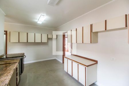 Casa de condomínio para alugar com 575m², 7 quartos e 6 vagas Casa de condomínio para alugar com 575m², 7 quartos e 6 vagasCozinha