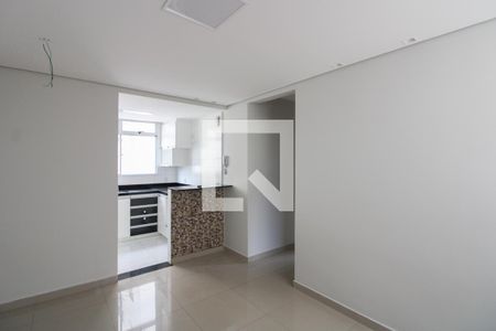 Sala de apartamento para alugar com 3 quartos, 57m² em Frei Leopoldo, Belo Horizonte