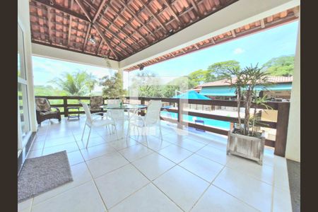 Casa de condomínio à venda com 300m², 4 quartos e 6 vagas Casa de condomínio à venda com 300m², 4 quartos e 6 vagasVaranda da Sala