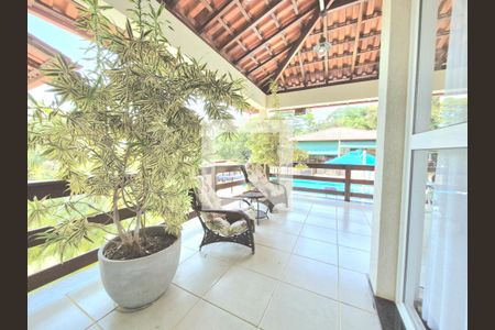 Casa de condomínio à venda com 300m², 4 quartos e 6 vagas Casa de condomínio à venda com 300m², 4 quartos e 6 vagasVaranda da Sala