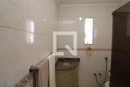 Casa à venda com 200m², 3 quartos e 2 vagasBanheiro do Quarto 2