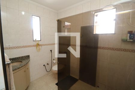 Casa à venda com 200m², 3 quartos e 2 vagasBanheiro do Quarto 2
