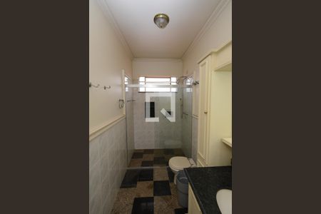 Casa à venda com 377m², 4 quartos e 3 vagasBanheiro