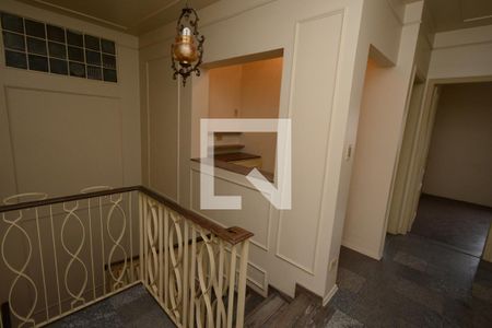 Casa à venda com 377m², 4 quartos e 3 vagasHall