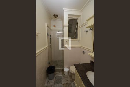 Casa à venda com 377m², 4 quartos e 3 vagasBanheiro da Suíte 2