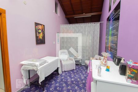 Casa para alugar com 315m², 4 quartos e 4 vagas