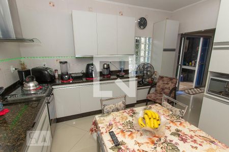 Casa para alugar com 315m², 4 quartos e 4 vagas