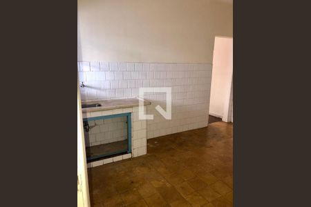 Casa à venda com 300m², 2 quartos e 1 vaga Casa à venda com 300m², 2 quartos e 1 vagaCozinha