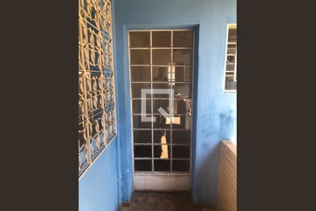 Casa à venda com 300m², 2 quartos e 1 vaga Casa à venda com 300m², 2 quartos e 1 vagaEntrada