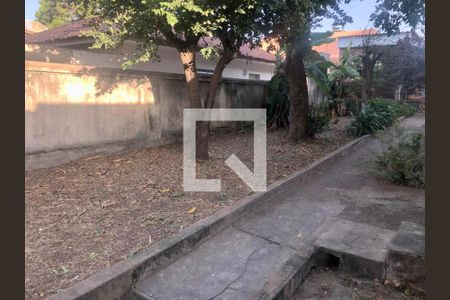 Casa à venda com 300m², 2 quartos e 1 vaga Casa à venda com 300m², 2 quartos e 1 vagaEntrada