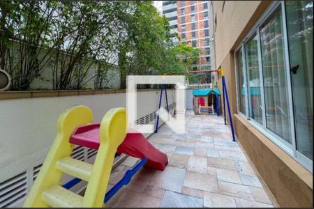 Apartamento à venda com 118m², 3 quartos e 2 vagas Apartamento à venda com 118m², 3 quartos e 2 vagasÁrea comum - Playground