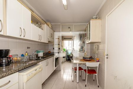Apartamento à venda com 118m², 3 quartos e 2 vagas Apartamento à venda com 118m², 3 quartos e 2 vagasCozinha