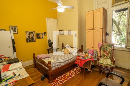 Apartamento à venda com 170m², 4 quartos e sem vaga Apartamento à venda com 170m², 4 quartos e sem vagaQuarto 1