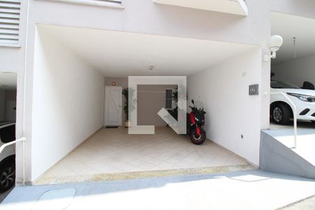 Casa de condomínio à venda com 155m², 3 quartos e 2 vagasGaragem