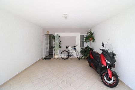 Casa de condomínio à venda com 155m², 3 quartos e 2 vagasGaragem