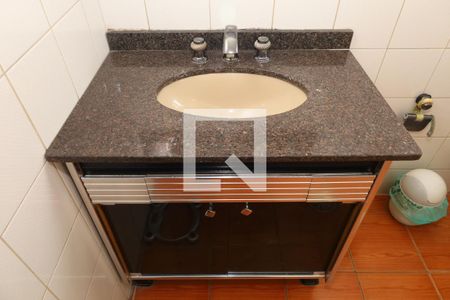 Casa à venda com 250m², 5 quartos e 2 vagasBanheiro 2