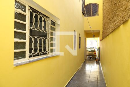 Casa à venda com 250m², 5 quartos e 2 vagasCorredor lateral