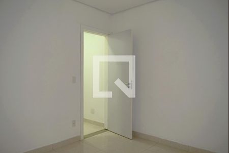 Casa à venda com 140m², 5 quartos e sem vagaQuarto