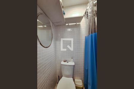 Apartamento à venda com 120m², 3 quartos e 2 vagas Apartamento à venda com 120m², 3 quartos e 2 vagasBanheiro de serviço