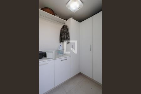 Apartamento à venda com 400m², 4 quartos e 5 vagas Apartamento à venda com 400m², 4 quartos e 5 vagasQuarto de serviço