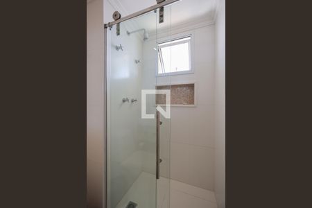 Apartamento à venda com 400m², 4 quartos e 5 vagas Apartamento à venda com 400m², 4 quartos e 5 vagasBanheiro da Suíte 2