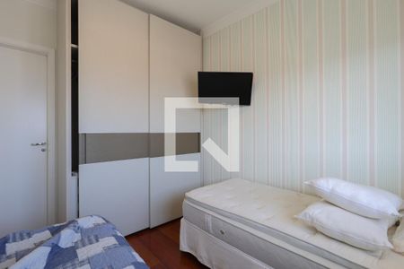 Apartamento à venda com 400m², 4 quartos e 5 vagas Apartamento à venda com 400m², 4 quartos e 5 vagasSuíte 3