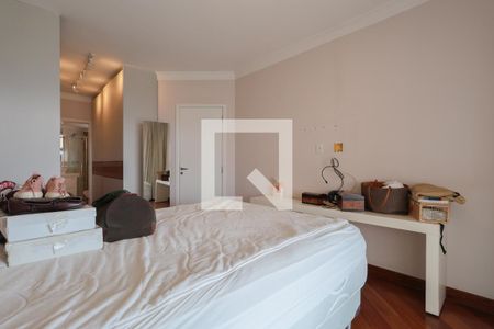 Apartamento à venda com 400m², 4 quartos e 5 vagas Apartamento à venda com 400m², 4 quartos e 5 vagasSuíte 1