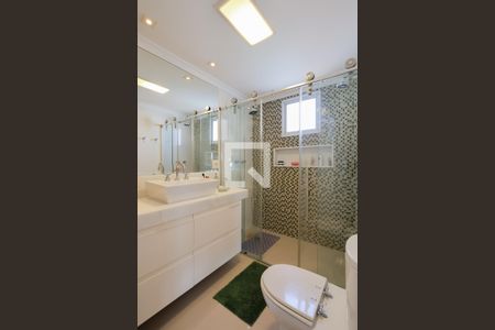 Apartamento à venda com 400m², 4 quartos e 5 vagas Apartamento à venda com 400m², 4 quartos e 5 vagasBanheiro da Suíte 1