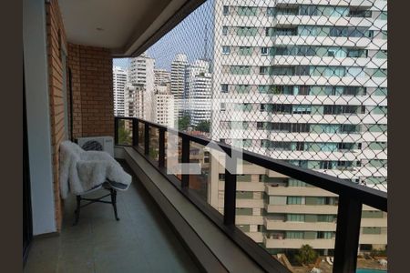 Apartamento à venda com 230m², 4 quartos e 3 vagas