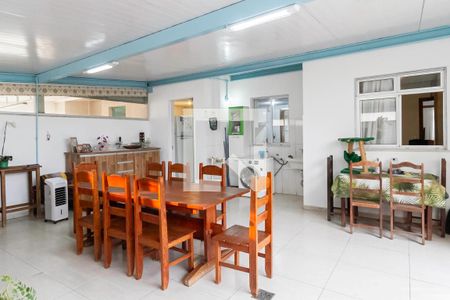 Apartamento à venda com 214m², 3 quartos e 2 vagas Apartamento à venda com 214m², 3 quartos e 2 vagasÁrea privativa