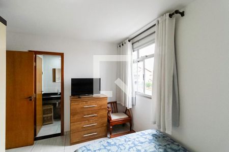 Apartamento à venda com 214m², 3 quartos e 2 vagas Apartamento à venda com 214m², 3 quartos e 2 vagasSuíte