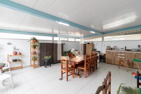 Apartamento à venda com 214m², 3 quartos e 2 vagas Apartamento à venda com 214m², 3 quartos e 2 vagasÁrea privativa