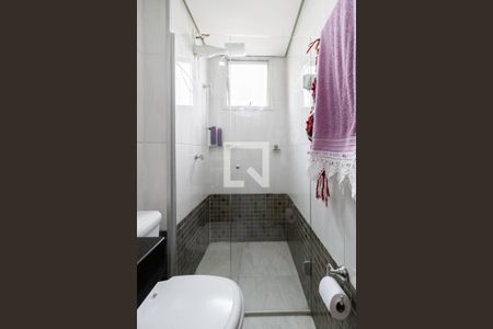 Apartamento à venda com 214m², 3 quartos e 2 vagas Apartamento à venda com 214m², 3 quartos e 2 vagasBanheiro da suíte