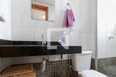 Apartamento à venda com 214m², 3 quartos e 2 vagas Apartamento à venda com 214m², 3 quartos e 2 vagasBanheiro da suíte