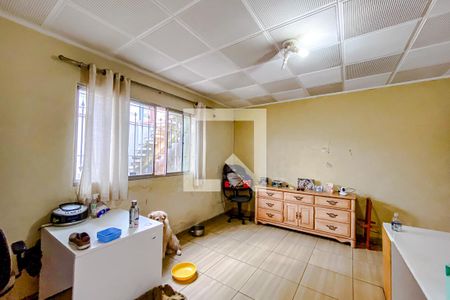 Casa à venda com 230m², 3 quartos e 5 vagasCasa 2