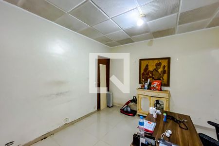 Casa à venda com 230m², 3 quartos e 5 vagasCasa 2