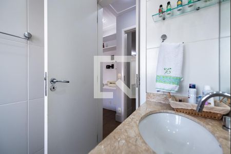 Apartamento para alugar com 181m², 3 quartos e 3 vagas Apartamento para alugar com 181m², 3 quartos e 3 vagasBanheiro suíte 2