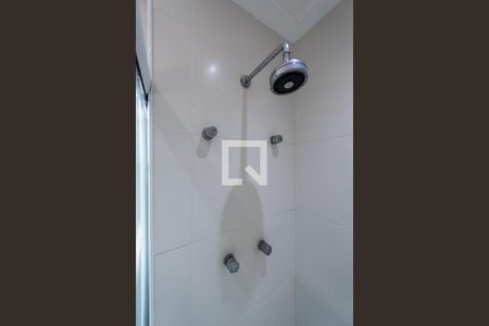 Apartamento para alugar com 181m², 3 quartos e 3 vagas Apartamento para alugar com 181m², 3 quartos e 3 vagasChuveiro