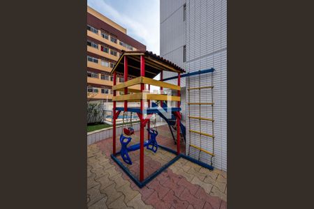 Apartamento para alugar com 181m², 3 quartos e 3 vagas Apartamento para alugar com 181m², 3 quartos e 3 vagasPlayground