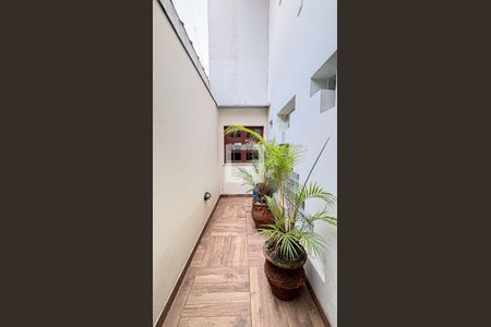 Casa à venda com 339m², 3 quartos e 5 vagas Casa à venda com 339m², 3 quartos e 5 vagasJardim de Inverno