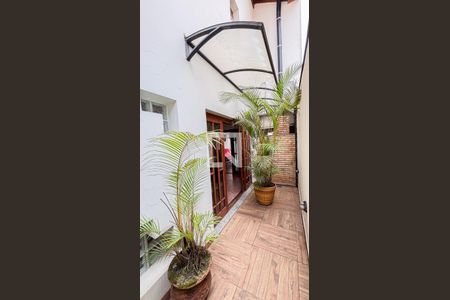 Casa à venda com 339m², 3 quartos e 5 vagas Casa à venda com 339m², 3 quartos e 5 vagasJardim de Inverno