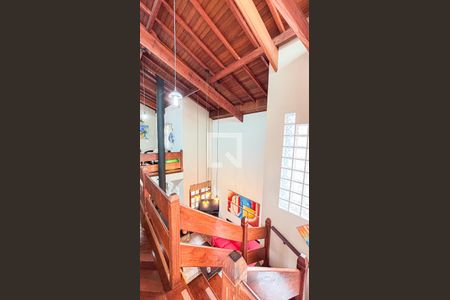 Casa à venda com 339m², 3 quartos e 5 vagas Casa à venda com 339m², 3 quartos e 5 vagasCorredor