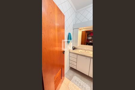 Casa à venda com 339m², 3 quartos e 5 vagas Casa à venda com 339m², 3 quartos e 5 vagasBanheiro da Suíte 3