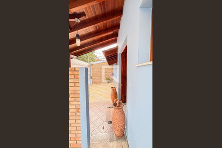 Casa à venda com 339m², 3 quartos e 5 vagas Casa à venda com 339m², 3 quartos e 5 vagasEntrada